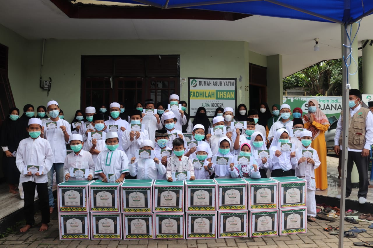 Jelang Idul Fitri Yayasan Alpha Indonesia santuni 1000 Yatim dan Dhuafa di 12 Kota